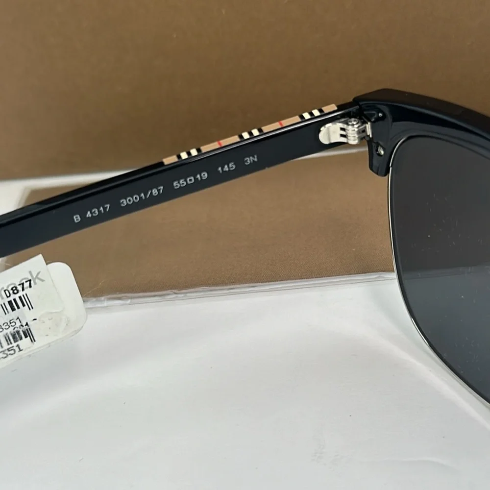 New Authentic Burberry Aubrey 4317 Sunglasses 300187 - Black - Grey